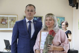 Игорь Батлуков поздравил преподавателей с Днём музыки